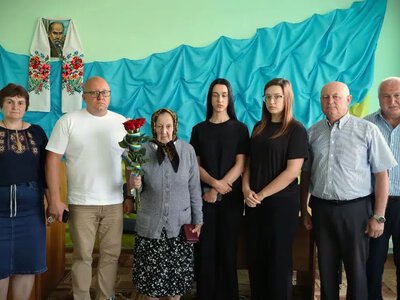 Посмертна нагорода Героя: на Кореччині родині загиблого воїна Едуарда Фурсюка вручили орден «За мужність»