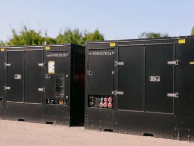 Одеса отримала шість генераторів від Швейцарії для підготовки до опалювального сезону