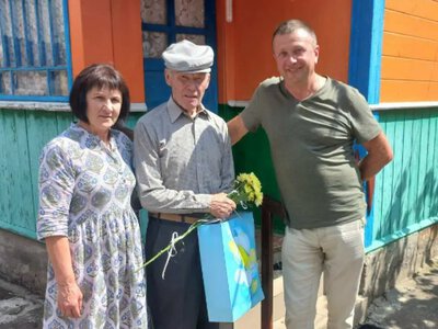 90-річчя святкує житель села Ватин Володимир Матвіюк