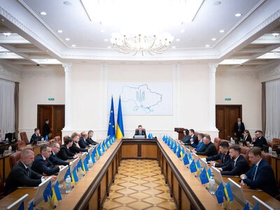 Кабмін сьогодні може призначити виконувачів обов’язків міністрів оборони та закордонних справ