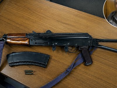 Ділків з Херсона та Миколаївщини викрили на продажі зброї з фронту