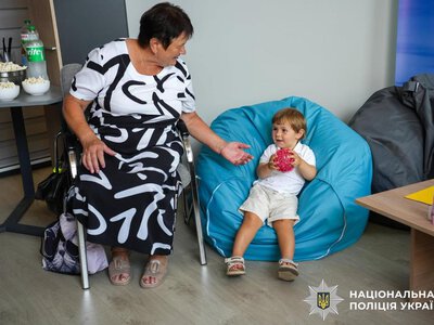 Світ дитинства та добрих історій: психологи поліції Рівненщини провели для дітей захисників кінозустріч