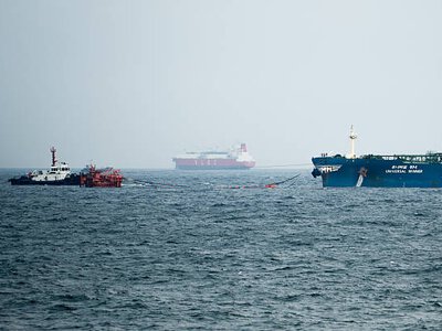 Підсанкційний танкер із російською нафтою, ймовірно, спричинив розлив біля Оману