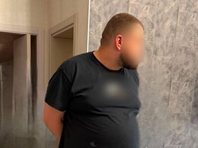 На Київщині викрили шахрая, який обікрав інтернет-магазин парфумерії