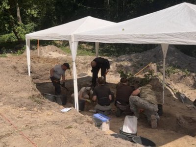 На Волині виявили рештки дев’ятьох людей під час ексгумації
