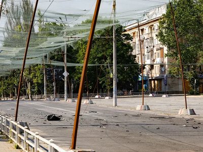 Росіяни мінують трасу Миколаїв – Херсон дронами, намагаючись відрізати місто від логістики