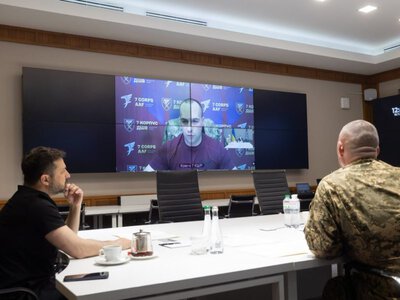 “Усі відзначили важливість справедливого розподілу особового складу”. Зеленський другий день проводить наради з бойовими командирами
