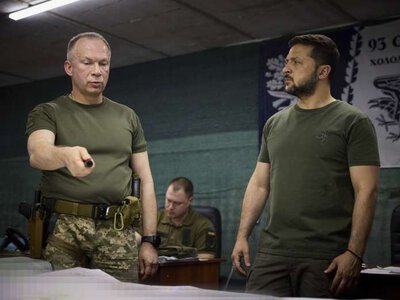 Зеленський готовий усунути Сирського з посади, – FT
