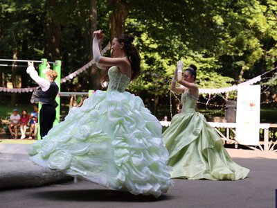У Чернівцях влаштували казковий Disney-ярмарок на підтримку ЗСУ: як це було