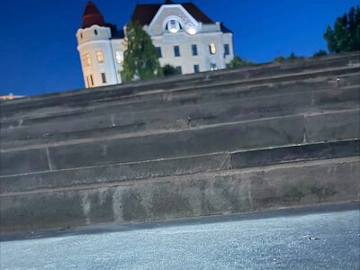 Для ремонту сходів у центрі Чернівців використовували гранітні плити з надгробків, - депутат (відео)