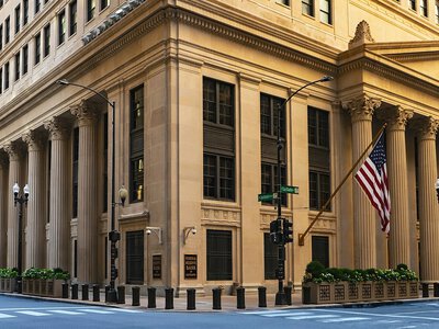 Друкувальний верстат на реверсі: ФРС США шукає спосіб безпечно скоротити гігантський баланс у $6,7 трлн - що це означає для ринків