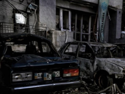 Людей знімали з вікон автодрабиною: Київ пережив ніч масованого удару