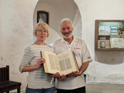 До музею Острозького замку передали копію пам`ятки слов`янського книгодрукування XV ст.