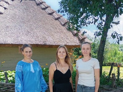 Відома акторка відвідала історичні місця на Черкащині, де минуло дитинство Тараса Шевченка