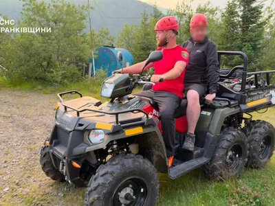У Карпатах рятувальники евакуювали травмованого туриста