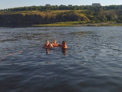 Падіння зі скелі та небезпечна течія: у Запоріжжі за врятували трьох людей