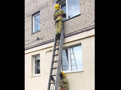 У Дубні трирічна дитина зачинилася в кімнаті квартири