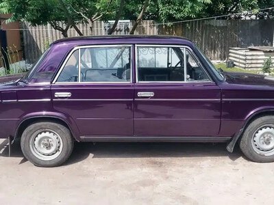 ВАЗ-2106 1998 року з пробігом 50000 км у гарному стані виставили на продаж (ФОТО)