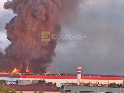 Дрони атакували нафтобазу та чотири логістичні склади під Москвою, зокрема Wildberries: виникли масштабні пожежі