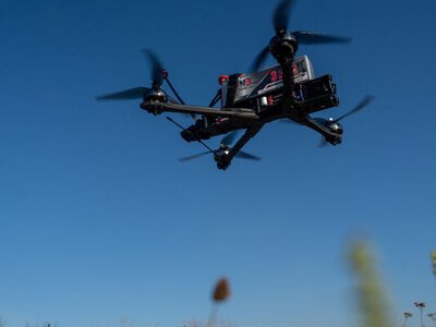 Не тікайте на авто: експерт розповів, як уберегтися від FPV-дрона