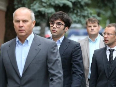 Син нардепа Шуфрича отримав VIP-умови в умовах бусифікації