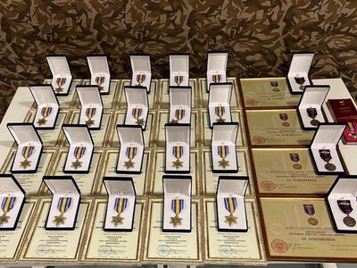 Командувач Сил ТрО відвідав бійців 102-ї бригади з Івано-Франківщини та вручив їм державні нагороди