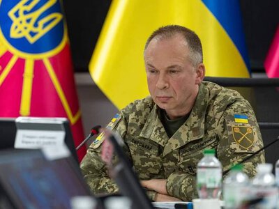 Сирський заявив про проблеми з зарплатами військових та розкритикував запроваджені Федоровим нові контракти