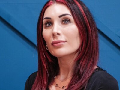 Блогерка з оточення Трампа приїхала до України