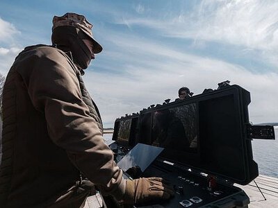 Морпіхи вперше застосували FPV-дрони з безекіпажних катерів Barracuda (відео)