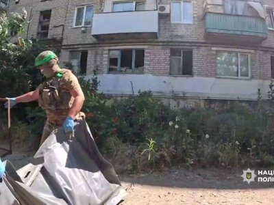 До останнього відмовлялися виїжджати: «Білі янголи» евакуювали тіла померлих мешканців із зруйнованої Просяної на Дніпропетровщині