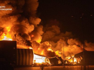 Ворог завдав серії ударів по Сумах, є поранені, серед них – четверо дітей, під удар потрапили і рятувальники + Фото