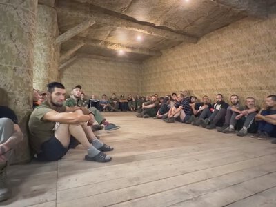 Йшли в тил, але потрапили в полон: на Запоріжжі штурмовий полк захопив понад 60 росіян