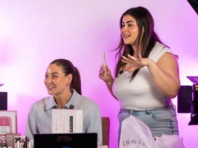 Бізнес на TikTok: британка заробила £100 тисяч за один день завдяки прямому ефіру