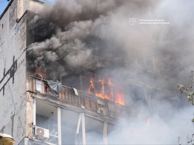 Росіяни вдарили КАБами по житлових кварталах Запоріжжя: загинула людина, є поранені