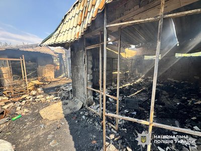 Пошкоджено будинки, медзаклад, магазин: наслідки російських атак по Херсонщині (фото)
