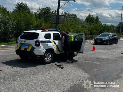 На Львівщині водій Range Rover під час втечі після перевірки документів збив поліцейського - керманичу загрожує довічне
