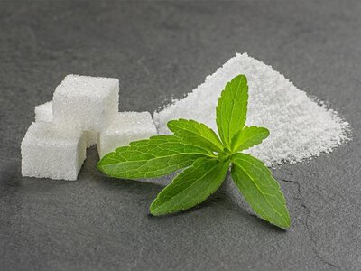 Солодка ілюзія користі: 7 популярних замінників цукру які прискорюють старіння мозку