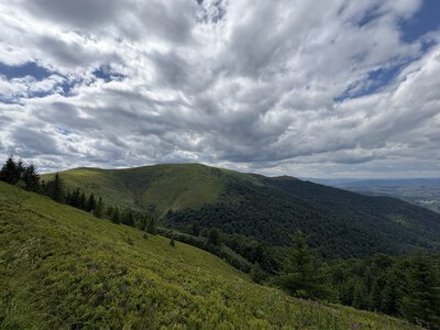 Короткочасні дощі та до 26° тепла прогнозують на Закарпатті