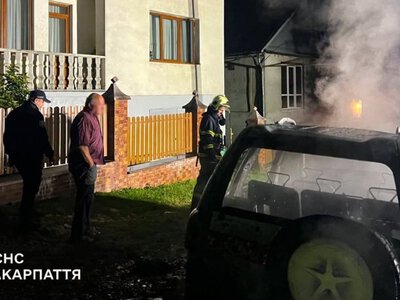 Закарпатець кинувся рятувати майно та зазнав травм у пожежі — PMG.ua