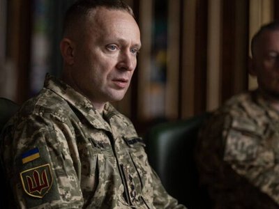 Зеленський оголосив про звільнення Сирського та призначення нового головкома ЗСУ