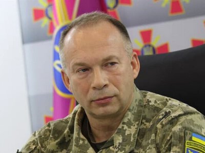 Офіційно: Зеленський відправив у відставку Сирського