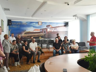 Турбота про захисників: у Дубні ветерани отримали благодійну допомогу