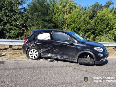 Аварія на трасі Київ-Харків: одна людина госпіталізована