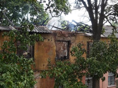 На Одещині російський дрон влучив у двоповерхівку і вбив жінку