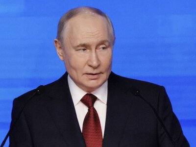 Путін відмовився від будь-яких поступок щодо окупованих територій після провалу переговорів із Трампом — Bloomberg