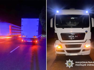 На трасі поблизу Хмельницького під колесами вантажівки загинула 28-річна жінка