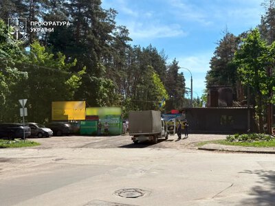 Киянина судитимуть за незаконне будівництво шиномонтажу у Пущі-Водиці