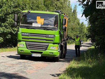 На Малинщині відновлюють дорожнє покриття