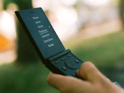 Light Flip: творець Motorola Razr анонсував розкладачку для боротьби із цифровою залежністю