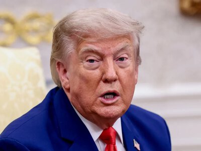 Трамп погрожує нищити один міст або електростанцію щоразу, коли Іран атакуватиме судна в Ормузькій протоці